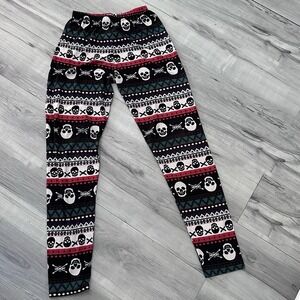 AGNES & DORA Super Soft Skull Leggings Size S/M Women's Black Red Green White